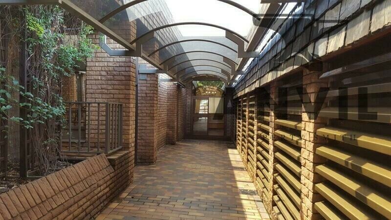 52 Healey Road, Bedfordview, Germiston - ERF 8000 zoned social activities property image 10