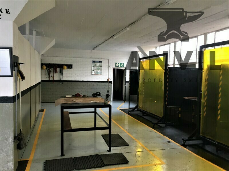 43 Livingstone Road, Pinetown, New Germany, Durban - UNIT 4, 43 Livingstone Road, New Germany, Pinetown, Durban property image 2