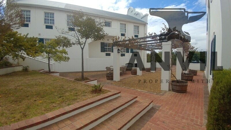 Vineyards Office Estate - Regent House, 1st Floor property image 39