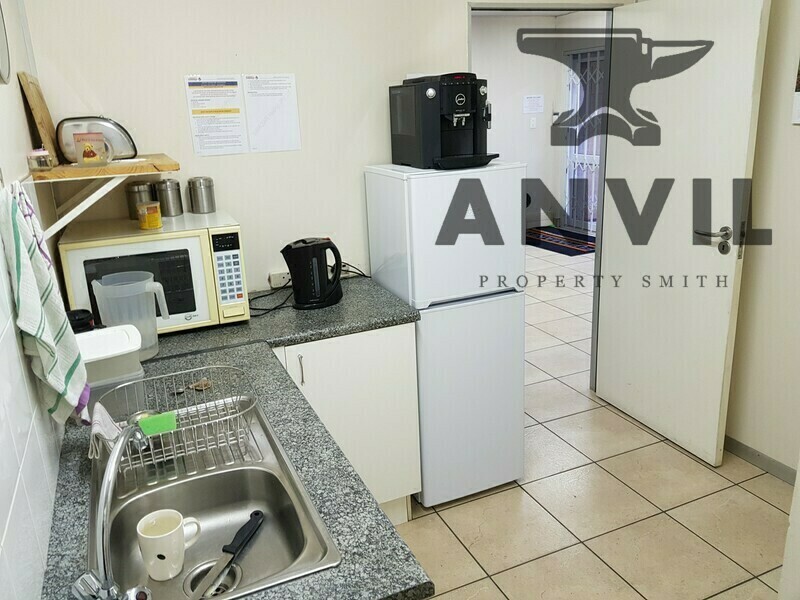 Dunford Industrial Park, Gosforth Business Park, Gosforth Park, Germiston - Unit 5 property image 3