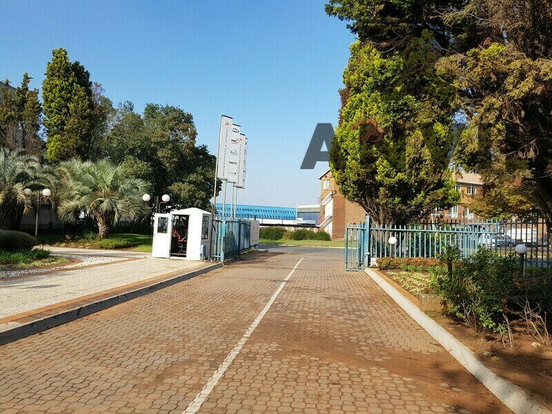 Corner Barlow Rd & Cavaleros Dr, Jupiter, Germiston - POTENTIAL YARD-8500m2 property image 5