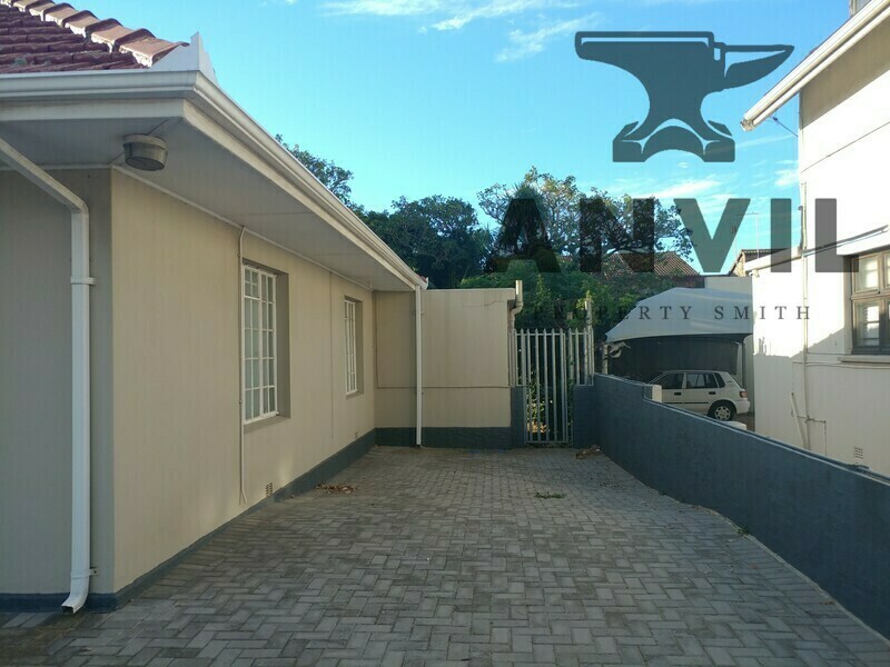 195 Cape Road, Mill Park, Port Elizabeth property image 9 195 Cape Road, Mill Park, Port Elizabeth property image 9