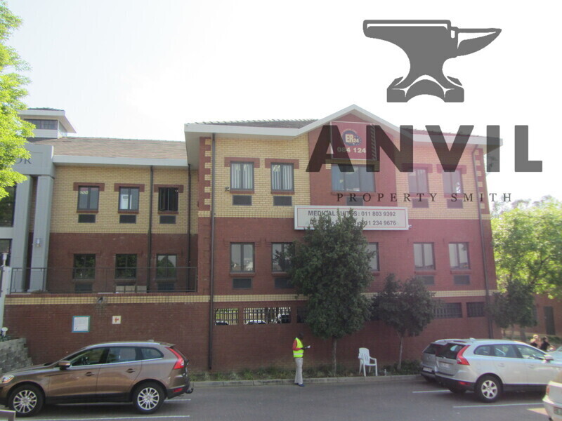 Cambridge Manor, Paulshof - Manor 1 (Ex ER 24 Head Office) property image 17