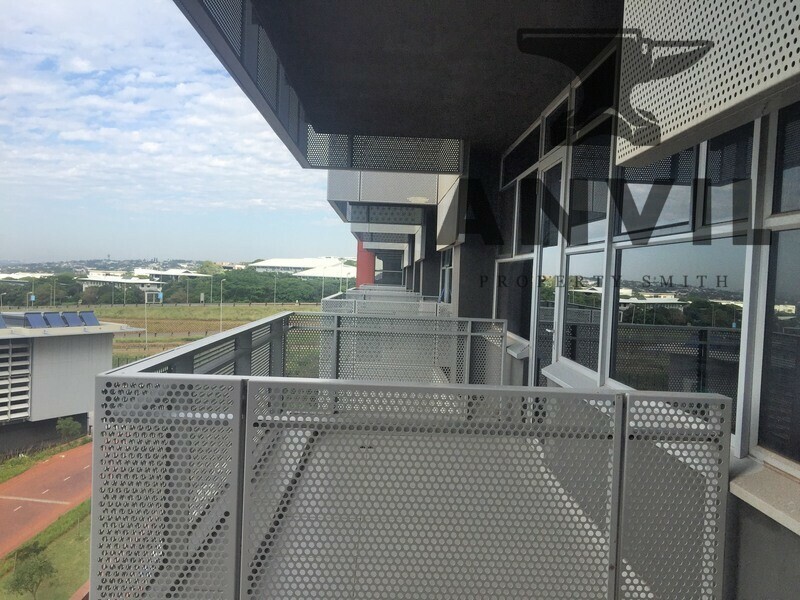 Strauss Daly Place, 41 Richefond Circle, Umhlanga  - Unit 402, Strauss Daly Place, 41 Richefond Circle, Ridgeside, Umhlanga property image 11