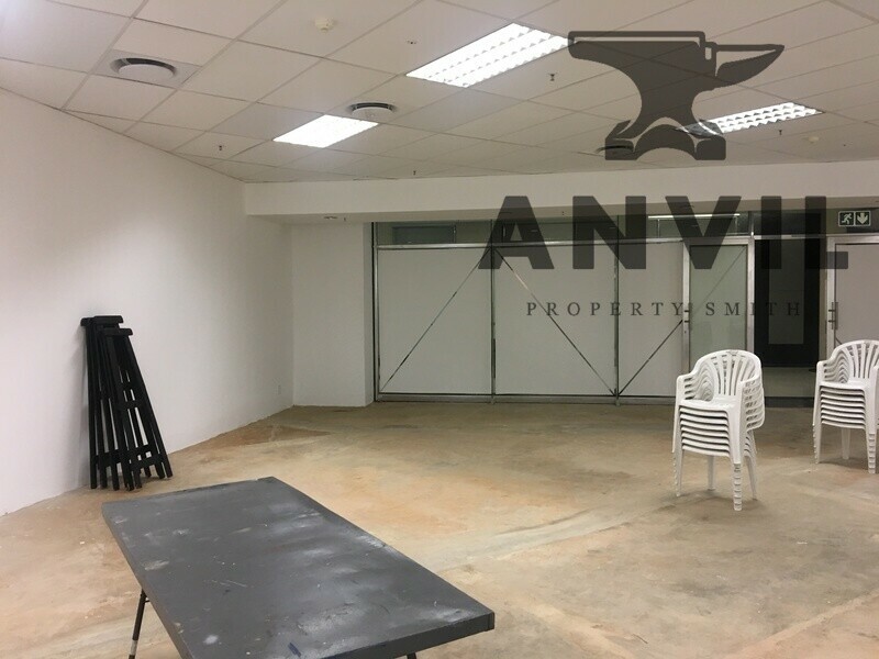 Northpark Mall, Rachel De Beer Road, Pretoria North - Unit 8 property image 4