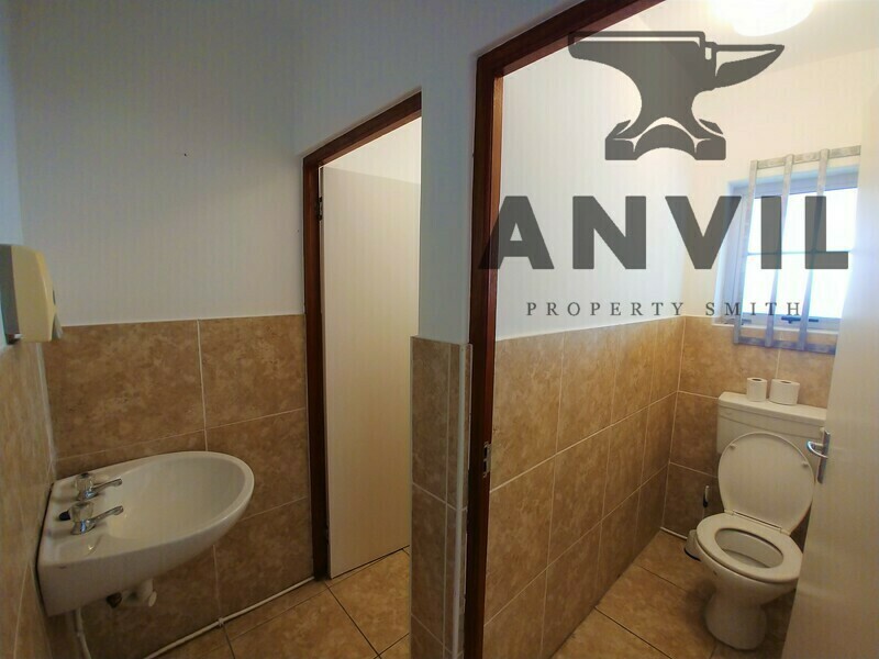 Henton Park, 25 Stella Road, Montague Gardens - Warehouse To Let in Montague Gardens property image 18