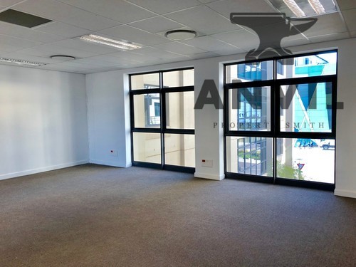 Corobay Corner Block B, Menlyn, Pretoria - Block B - FF Unit B property image 11