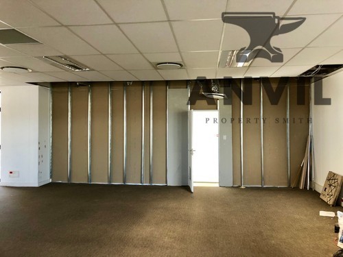 Corobay Corner Block B, Menlyn, Pretoria - Block B - FF Unit B property image 15