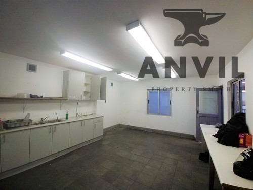 22 Bolt Avenue, Montague Gardens - Large Industrial Warehouse TO LET in Montague Gardens property image 11