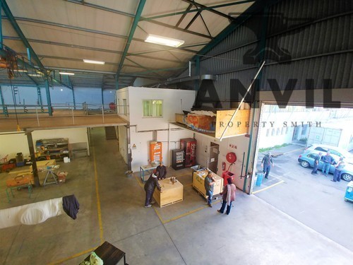 22 Bolt Avenue, Montague Gardens - Large Industrial Warehouse TO LET in Montague Gardens property image 8