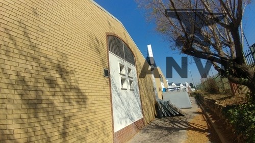 Unit 1, Cambridge Commercial Park West, Paulshof - Unit 1 property image 17