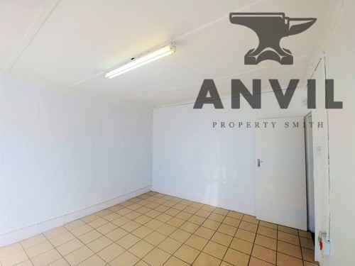 Pelican Park, 5 Esso Road, Montague Gardens - Unit 10 property image 3 Pelican Park, 5 Esso Road, Montague Gardens - Unit 10 property image 3