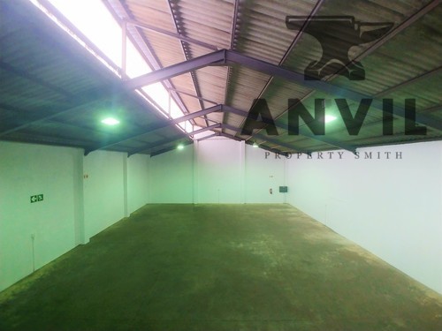 Pelican Park, 5 Esso Road, Montague Gardens - Unit 10 property image 11 Pelican Park, 5 Esso Road, Montague Gardens - Unit 10 property image 11