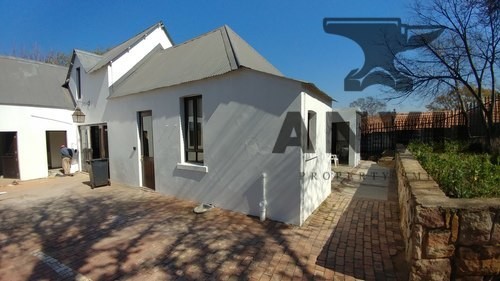39 Jan Smuts Avenue - Hilltop House - 39 Jan Smuts Avenue - The Stables property image 15