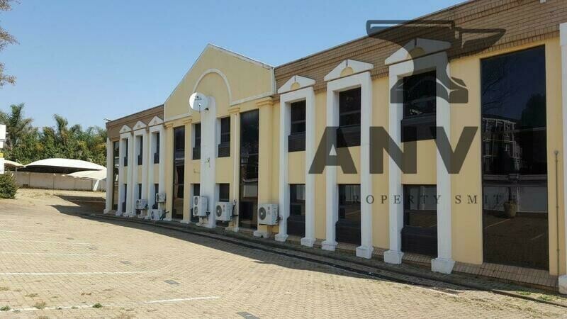 26 Kings Road - Entire building property image 3