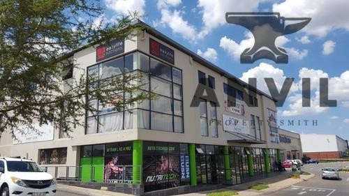 Greenstone Crescent - retail property image 7