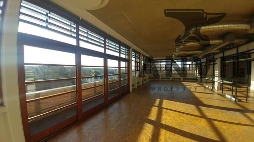 Parkhurst Square, Parkhurst - North Wing - First Floor Office property image 9