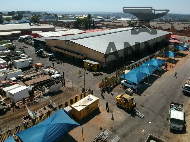 Corner Bergrivier Drive and Vaseur Road - Warehouse with large yard space  property image 15