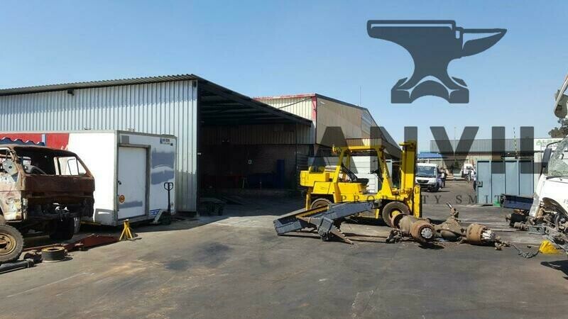 Corner Bergrivier Drive and Vaseur Road - Warehouse with large yard space  property image 9