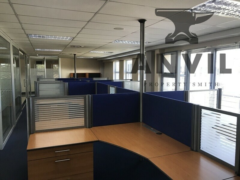 Reef House - 1st Floor, East Wing property image 2