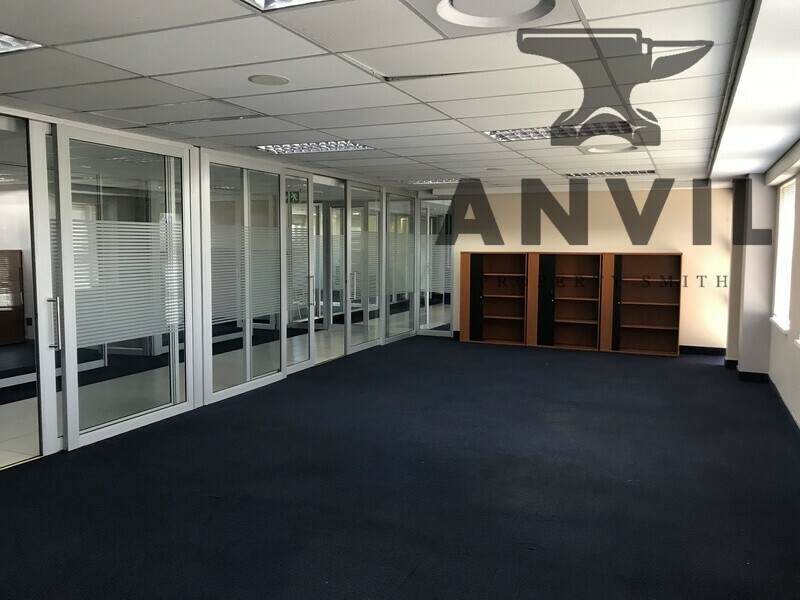 Reef House - 1st Floor, East Wing property image 5