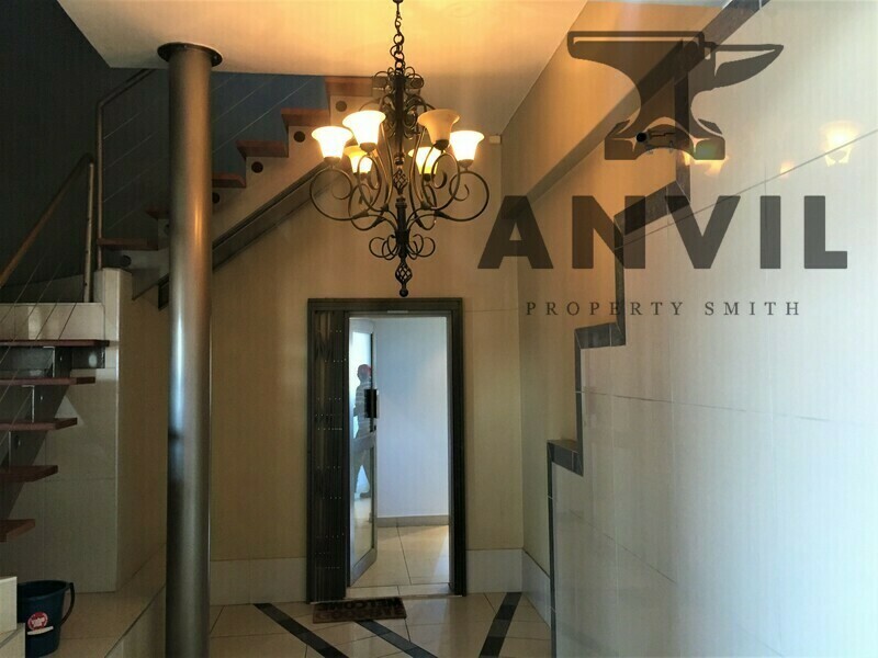 139 Josiah Gumede Road, Pinetown, Durban - Neat offices to let in Pinetown 139 Josiah Gumede Road. property image 2