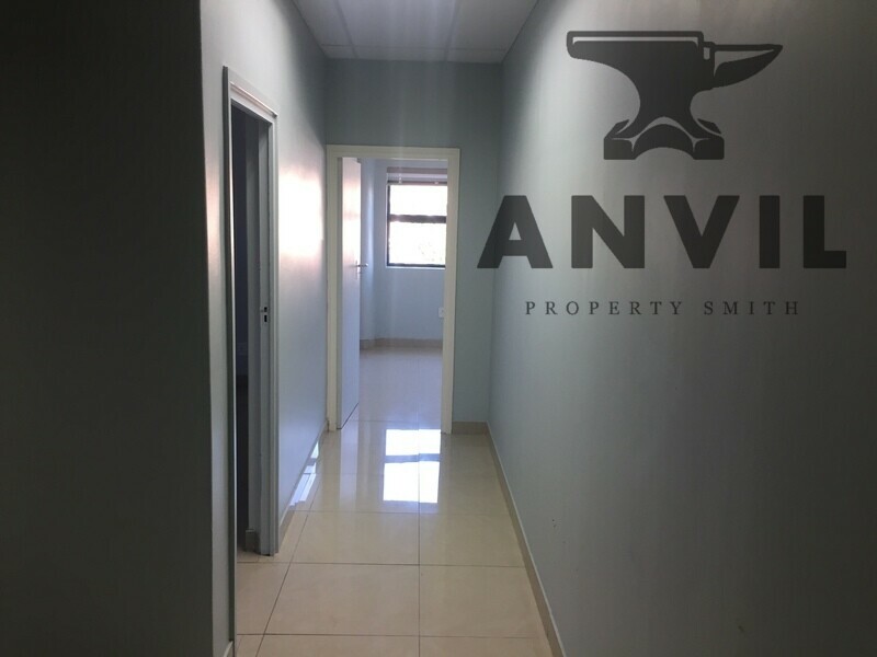 139 Josiah Gumede Road, Pinetown, Durban - Neat offices to let in Pinetown 139 Josiah Gumede Road. property image 9
