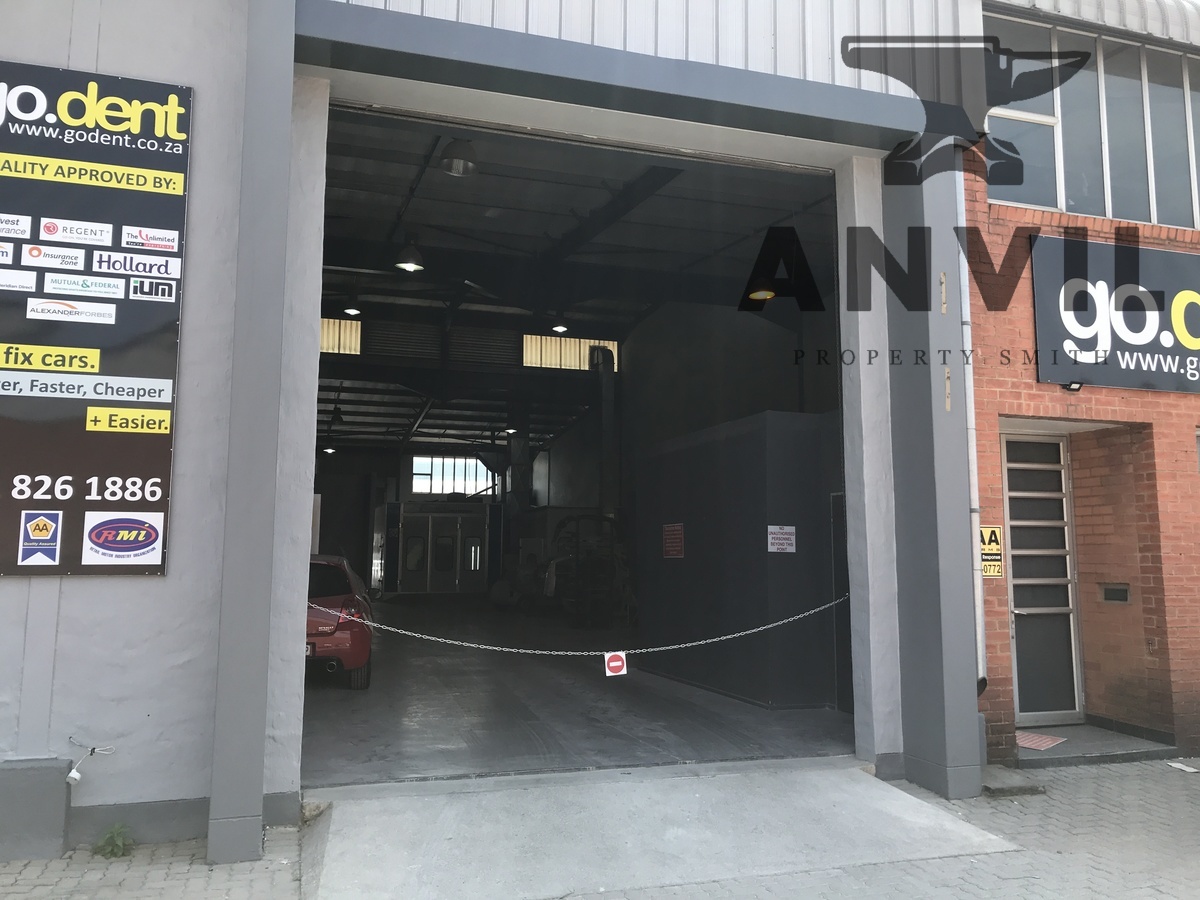 340sqm Warehouse space available to let in Hughes, Boksburg