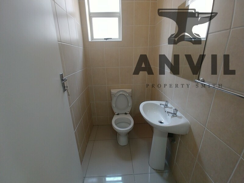 Northlands Deco Park, North Riding - Décor Park Show Rooms 2 (stand 76-83) Door 6 property image 10