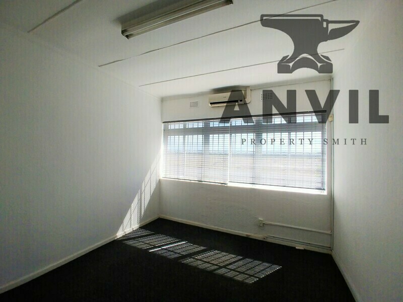 58 Marine Drive, Paarden Eiland - Warehouse TO LET in Paarden Eiland property image 12