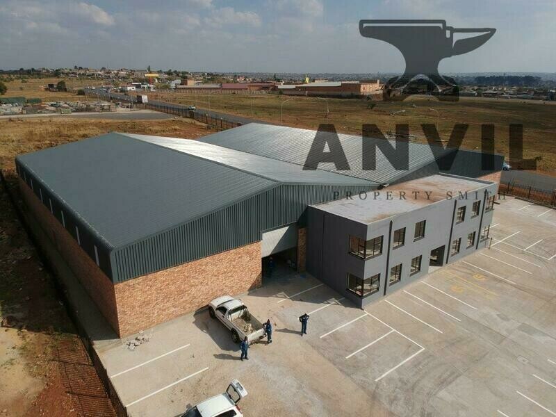 Nr2 - Gauteng Industrial park - Entire warehouse  property image 2