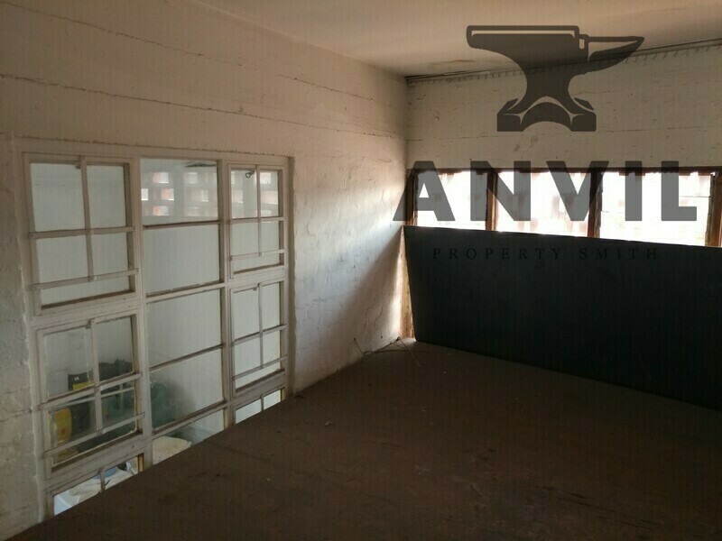 489 Umgeni Rd, Greyville - Unit 17 Rio Ridge Building property image 11