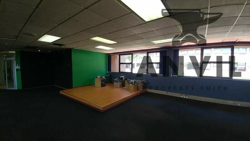 Houghton Estate Office Park - Acacia Grove - Office Suite to let in Houghton Estate property image 5