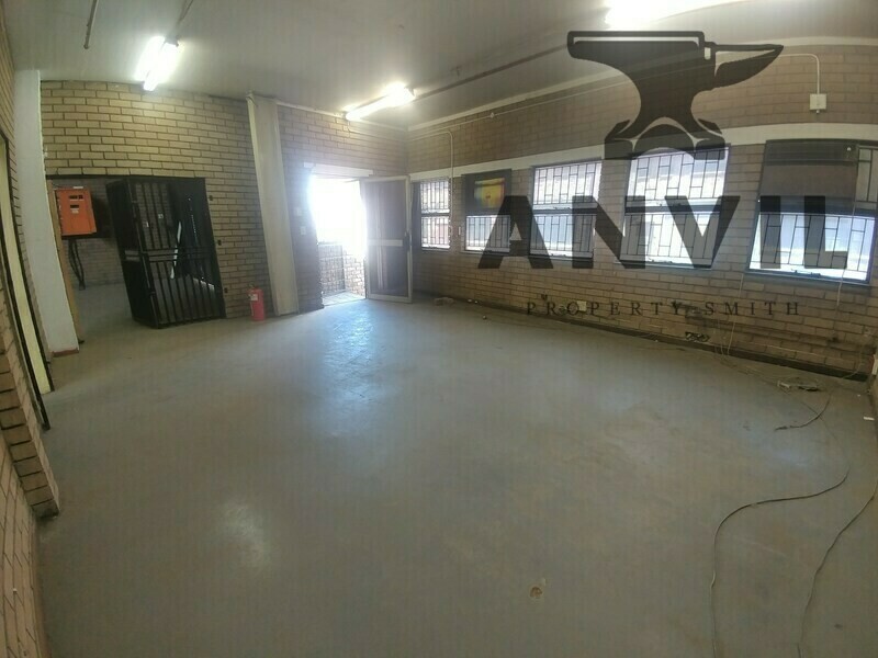 Village Main Industrial Park, Johannesburg - Unit D5 property image 4