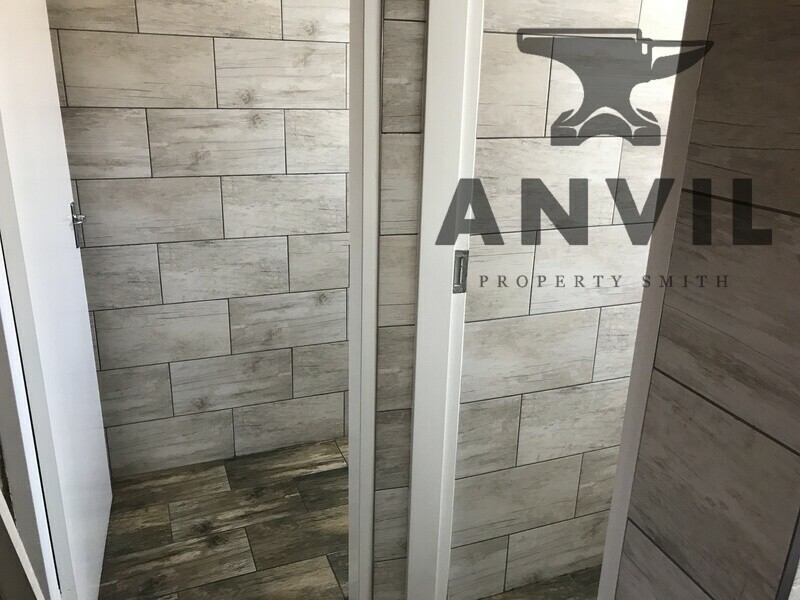 516 Commissioner Street - Building property image 3