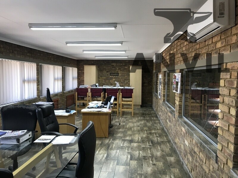 516 Commissioner Street - Building property image 1