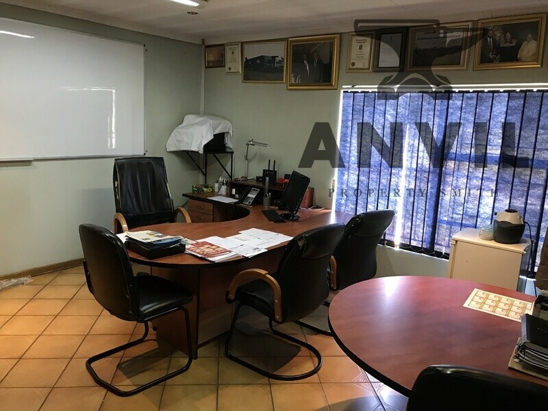 42 Golden Drive - Unit 2 property image 8