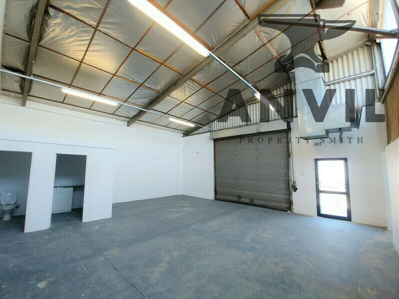53 Section Street, Paarden Eiland - Affordable Warehouse TO LET in Paarden Eiland property image 3