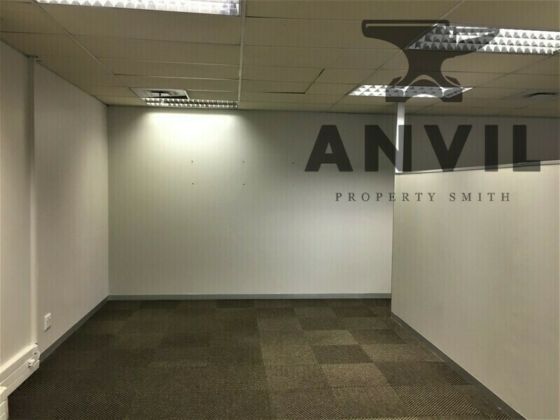Delmat House, 27 - 29 Jan Hofmeyr Road, Westville, Durban - Neat office on the first floor to let in Westville property image 2