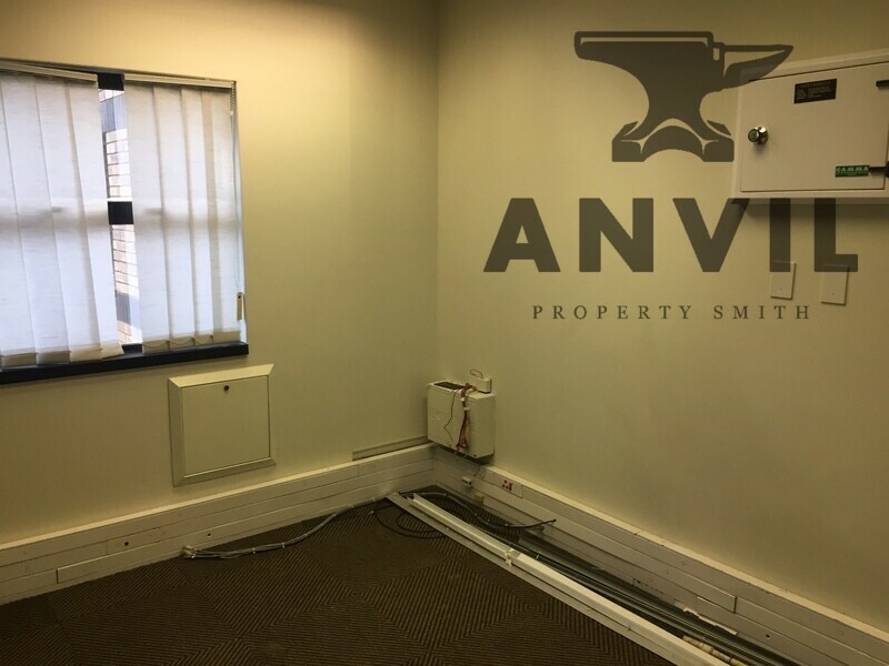 Delmat House, 27 - 29 Jan Hofmeyr Road, Westville, Durban - Neat office on the first floor to let in Westville property image 3
