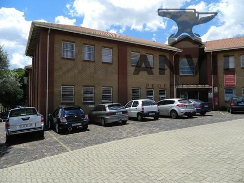 141 Ontdekkers Road, Roodepoort - Ground floor property image 4