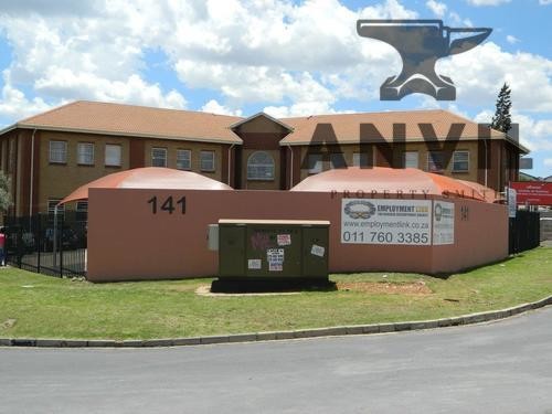 141 Ontdekkers Road, Roodepoort - Ground floor property image 5