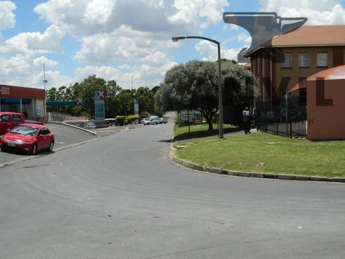 141 Ontdekkers Road, Roodepoort - Ground floor property image 7