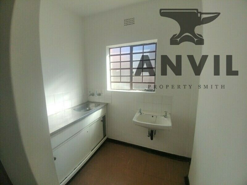 Robertville Mini Factories - Unit C06 property image 9