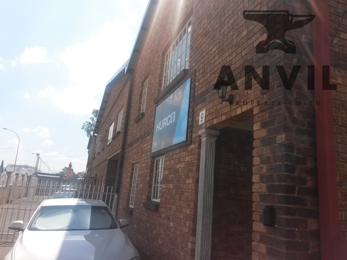Small factory to let in prime Benoni Location