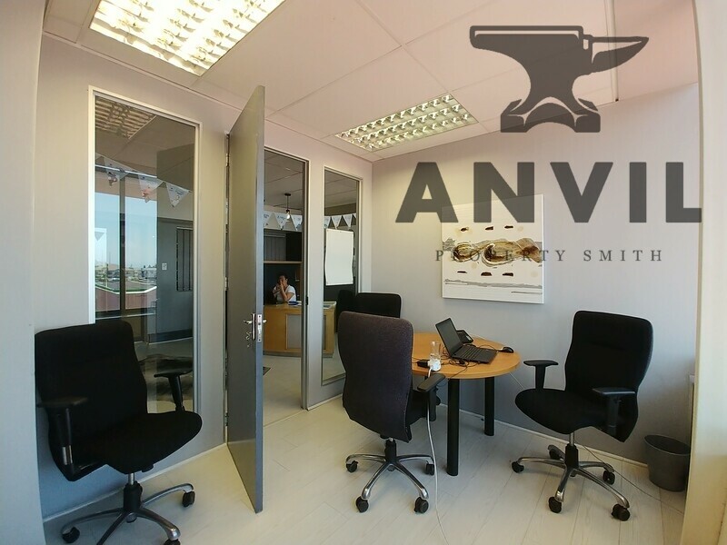 Horizon View Shopping Centre - Office 2002 property image 9