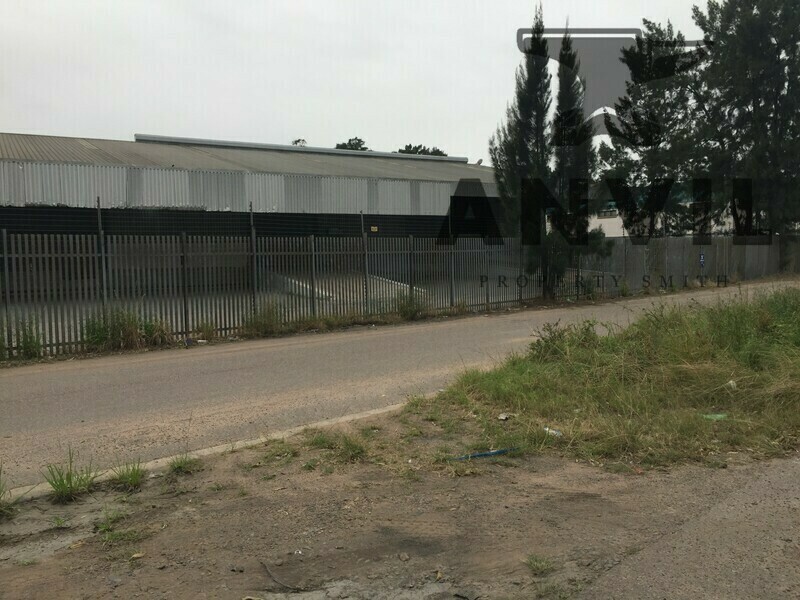17 Kirk Rd, New Germany, Pinetown, Durban - LARGE warehouse to let in Pinetown property image 29 17 Kirk Rd, New Germany, Pinetown, Durban - LARGE warehouse to let in Pinetown property image 29