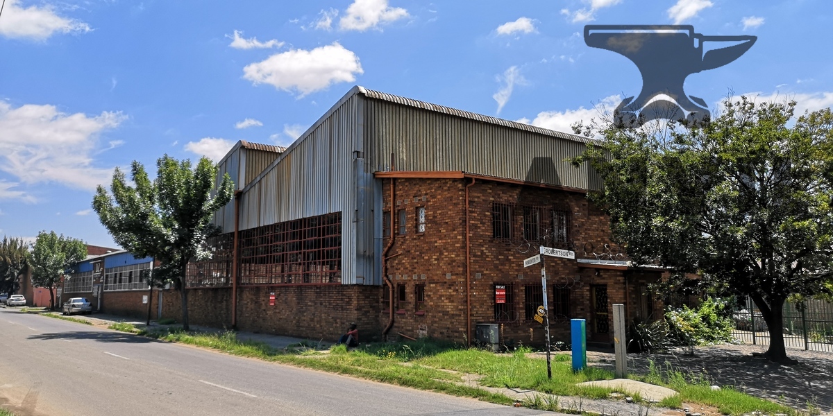 Corner Robbertson street and Knights Road, Knights, Germiston Knights