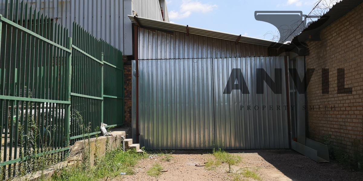 Corner Robbertson street and Knights Road, Knights, Germiston Knights