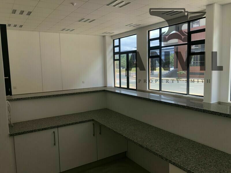 The Madison, Corner Umhlanga Ridge Blvd and Aurora Drive, Umhlanga - Unit 105 property image 7